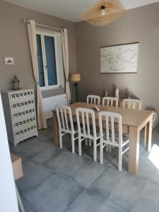 Posezení v ubytování Ancienne maison marin pêcheur