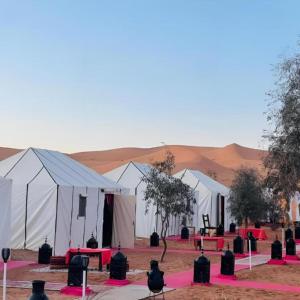 Příroda nedaleko luxury tent