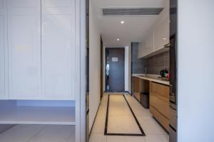 Köök või kööginurk majutusasutuses Huizhou Xunliao Bay Qingpu Hotel