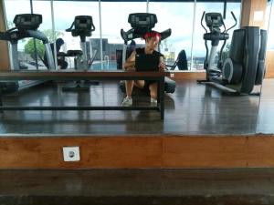 Fitness centrum a/nebo fitness zařízení v ubytování Studentpark Apartmen By Jia Room
