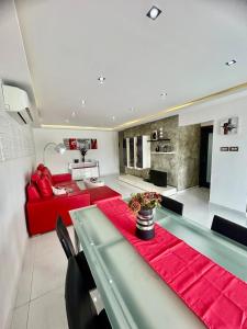 Posedenie v ubytovaní Luxury Seafront Apartment 3BR Ta Xbiex