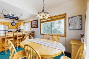 Billede fra billedgalleriet på Cottage Court Condo i McCall