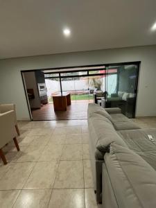 Posezení v ubytování Duplex a metros del the aeropuerto