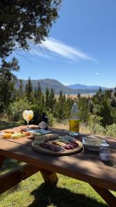 トレベリンにあるCasa de Campo con tina de agua calienteのギャラリーの写真