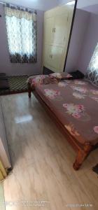 Postel nebo postele na pokoji v ubytování Shree chendur Residency ROOMS