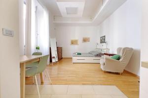 Un lugar para sentarse en Delizioso loft all'Esquilino