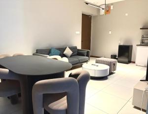 Predel za sedenje v nastanitvi Kavenue Family Suite by CSE