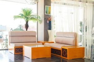 Area soggiorno di Palette Muscat Al Bayrahaa