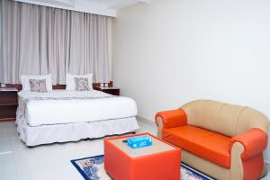 Letto o letti in una camera di Palette Muscat Al Bayrahaa