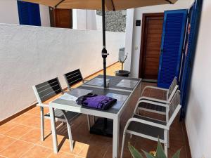 Patio lub wspólna przestrzeń na świeżym powietrzu w obiekcie Villa Erimar