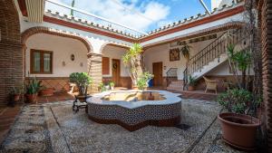 A garden outside VILLA CANTARES