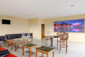 Galeriebild der Unterkunft OYO Life 2966 Hotel Atriaz in Trenggalek