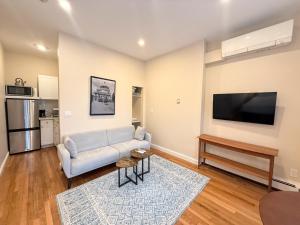 Dapur atau dapur kecil di Copley House Extended Stay +12 gambar