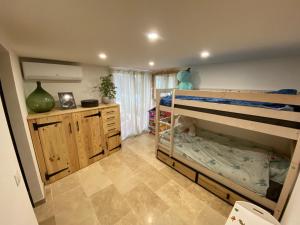 Postel nebo postele na pokoji v ubytování Maison de la quieta + 12 fotografií