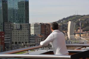 Goście zatrzymujący się w obiekcie Hotel Bilbao Plaza