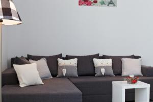 Ein Sitzbereich in der Unterkunft Apartments Kala & Kaleta