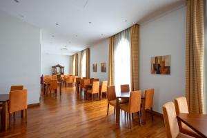 Posezení v ubytování Hotel Apartamentos Geres Ribeiro