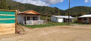 Gallery image of Cabañas y piscinas sabor a campo embalse ancoa in Los Rabones