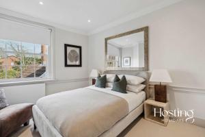 Postel nebo postele na pokoji v ubytování Mary Anne House 4 beds Parking & Garden