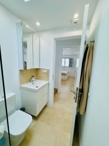 Ένα μπάνιο στο Bungalow Timple 2 +13 φωτογραφίες