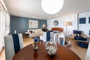 Playa de GandiaにあるTu hogar frente del marのギャラリーの写真