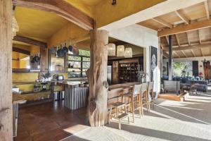 Η κουζίνα ή μικρή κουζίνα στο Bali Bliss Villa