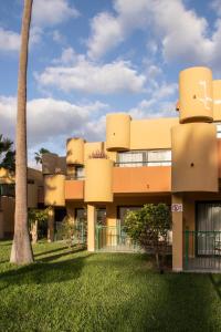 Tòa nhà nơi căn hộ tọa lạc