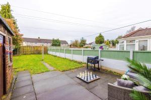 Zahrada ubytování New 2 Bed House - Perfect for Contractors & Families In St Helens Weekly & Monthly Stays