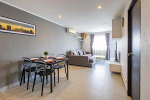 Χώρος καθιστικού στο Modern Condo - 1BR T1 -501