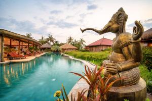 Bassein majutusasutuses Authentic Khmer Village Resort või selle lähedal