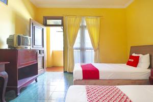 Fotografie z fotogalerie ubytování Super OYO 90382 Hotel Sarah Sukabumi v destinaci Wanasari
