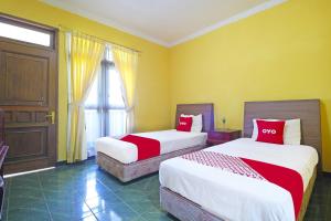 Fotografie z fotogalerie ubytování Super OYO 90382 Hotel Sarah Sukabumi v destinaci Wanasari