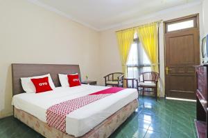 Fotografie z fotogalerie ubytování Super OYO 90382 Hotel Sarah Sukabumi v destinaci Wanasari