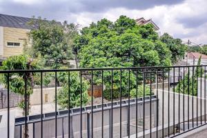 Balkón nebo terasa v ubytování Super OYO Capital O 90635 Tango Juliet Residence