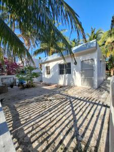 Το κτήριο όπου στεγάζεται  η παραθεριστική κατοικία