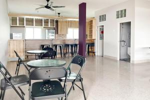 Fotografie z fotogalerie ubytování OYO 90708 Kbr Home v destinaci Tangerang