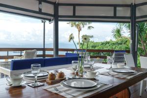 Balkón nebo terasa v ubytování Seaview Private Villas