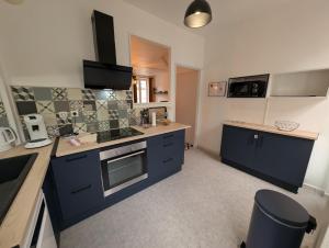 Cuisine ou kitchenette dans l'établissement Appartement au cœur du centre ville de Blois