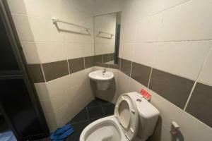 Koupelna v ubytování OYO 90411 Perdana Hotel Labuan