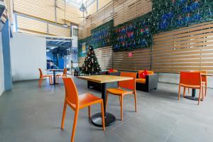 Posezení v ubytování Metro Deluxe Residences