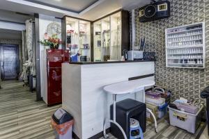 Küche/Küchenzeile in der Unterkunft OYO 90981 X2 Homestay