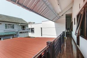 Balkón nebo terasa v ubytování OYO 91082 Nathania Exclusive