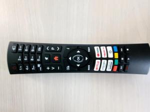 シャンブルトーにあるStudio indépendant à 5 minutes du Puy DuFouのリモコン