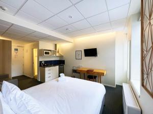 Kuchyň nebo kuchyňský kout v ubytování Park Hotel, Lambton Quay