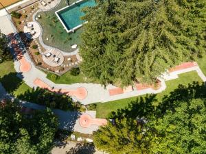 Loftmynd af Valbella Resort