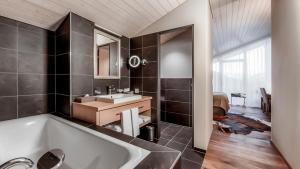 Baðherbergi á Valbella Resort