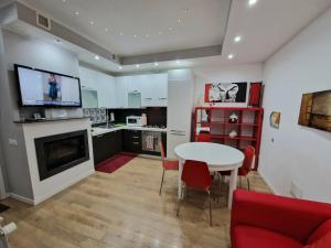 Η κουζίνα ή μικρή κουζίνα στο La casa di Max +13 φωτογραφίες