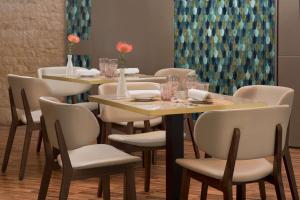Restoran või mõni muu söögikoht majutusasutuses NH Palermo