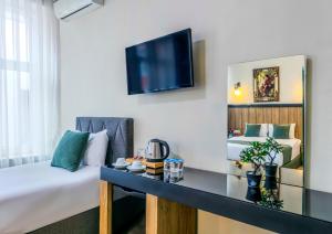 Et tv og/eller underholdning på La Pera Suites