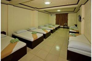 Gallery image of OYO 880 Flores De Musa Inn in Puerto Princesa City